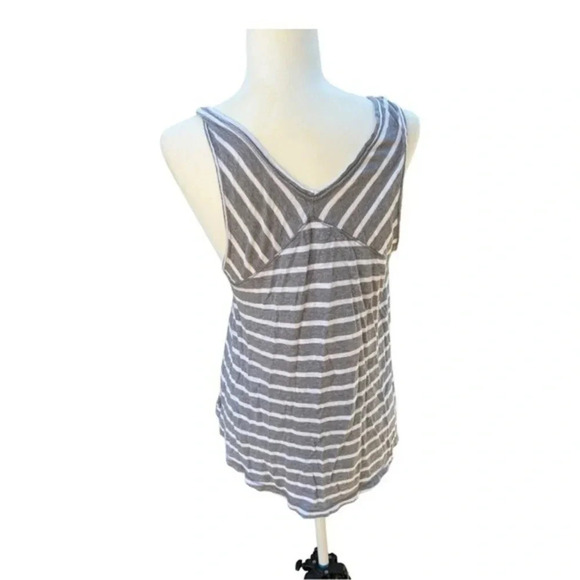Gap Women's Gray and White Striped Tank Top 100% Cotton Size XS - Picture 3 of 5